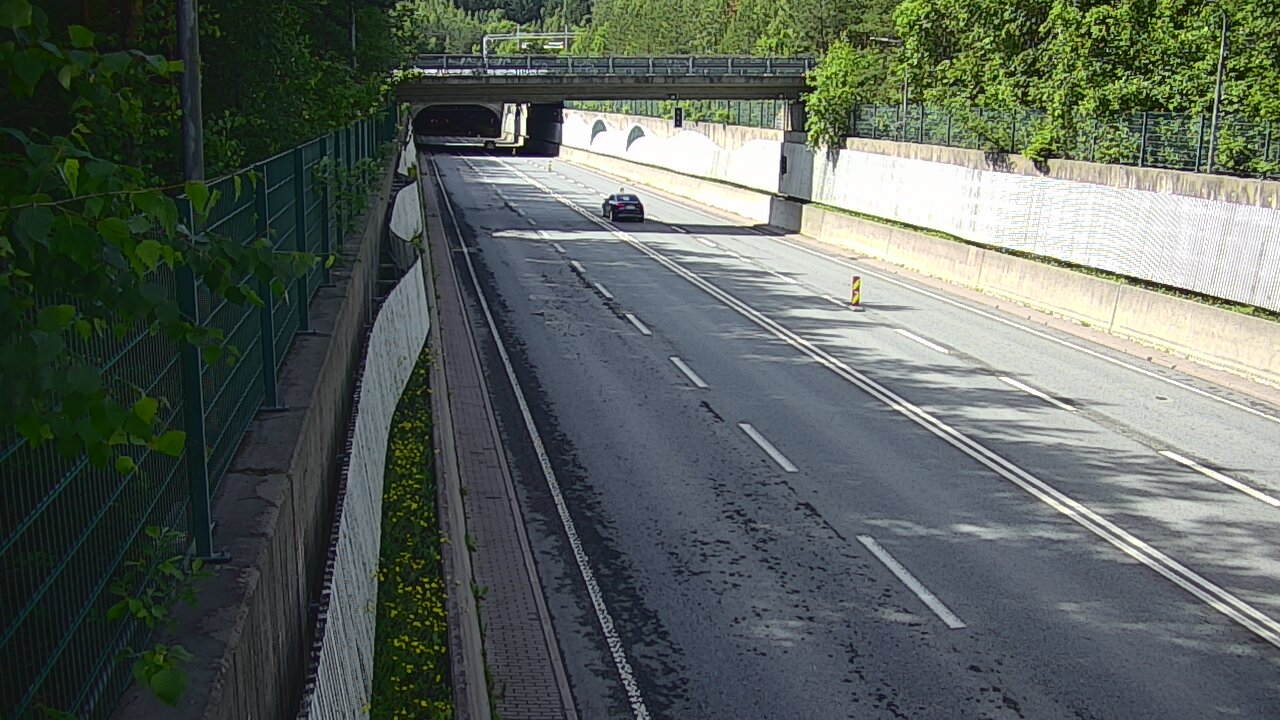 Kelikamerat Kuva Tie 102 Espoo Hiidenkallion tunneli, suuaukko pohj., Espoo, Uusimaa