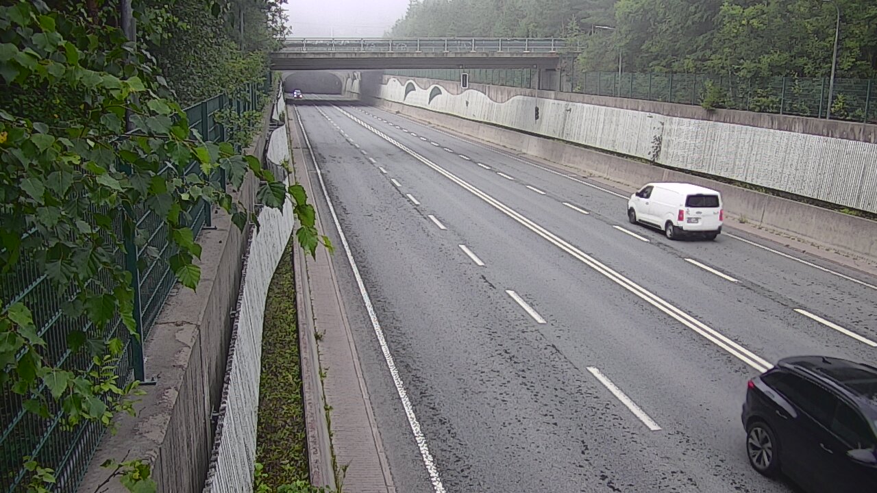 Weather Camera Image Road 102 Espoo Hiidenkallion tunneli, suuaukko north., Espoo, Uusimaa