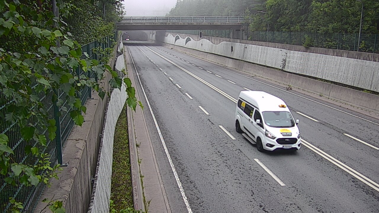 Weather Camera Image Road 102 Espoo Hiidenkallion tunneli, suuaukko north., Espoo, Uusimaa