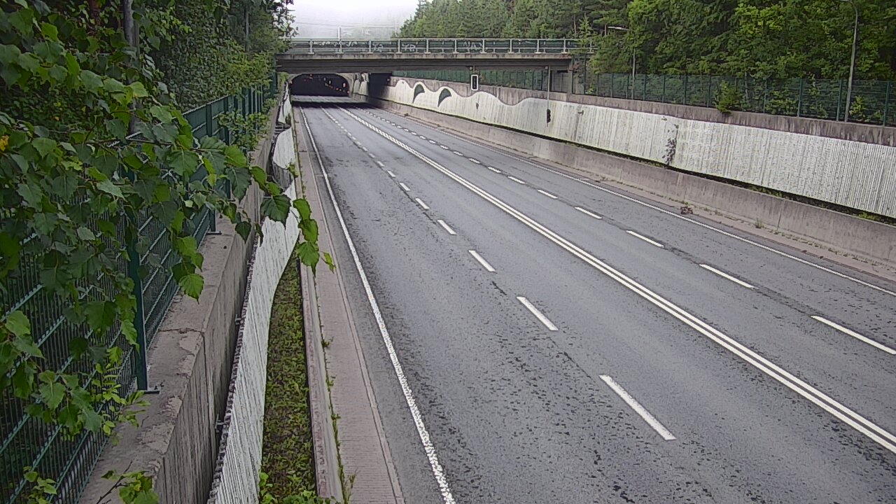 Weather Camera Image Road 102 Espoo Hiidenkallion tunneli, suuaukko north., Espoo, Uusimaa