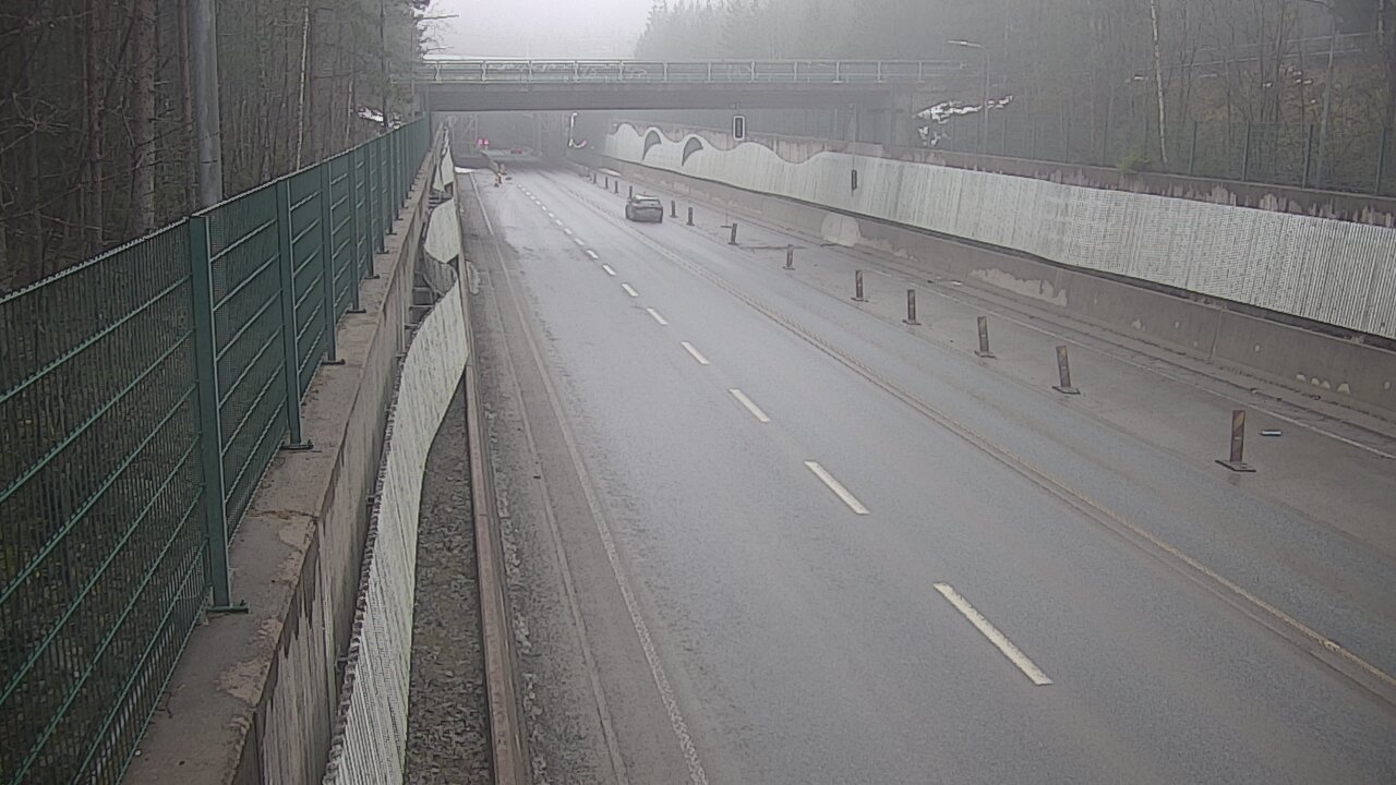 Weather Camera Image Väg 102 Esbo Hiidenkallio tunnel, suuaukko nord., Espoo, Uusimaa
