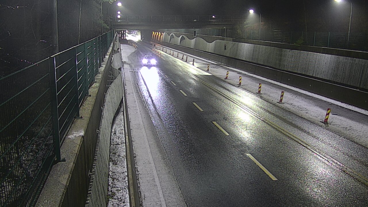 Kelikamerat Kuva Tie 102 Espoo Hiidenkallion tunneli, suuaukko pohj., Espoo, Uusimaa