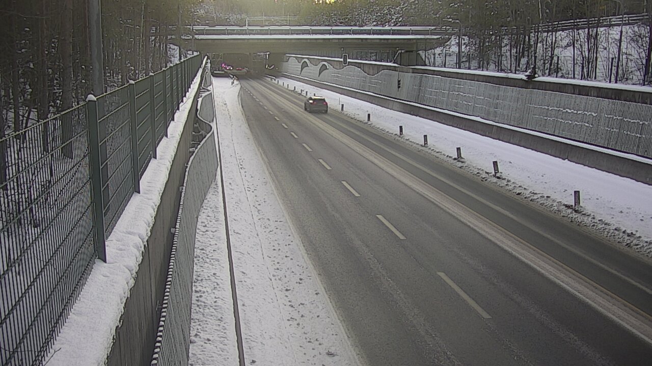 Kelikamerat Kuva Tie 102 Espoo Hiidenkallion tunneli, suuaukko pohj., Espoo, Uusimaa