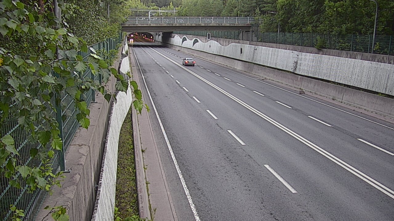 Kelikamerat Kuva Tie 102 Espoo Hiidenkallion tunneli, suuaukko pohj., Espoo, Uusimaa