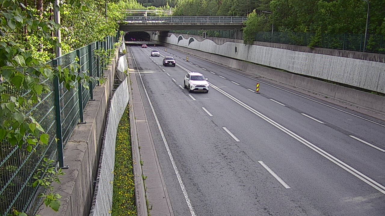 Kelikamerat Kuva Tie 102 Espoo Hiidenkallion tunneli, suuaukko pohj., Espoo, Uusimaa