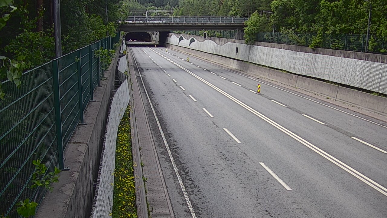 Kelikamerat Kuva Tie 102 Espoo Hiidenkallion tunneli, suuaukko pohj., Espoo, Uusimaa