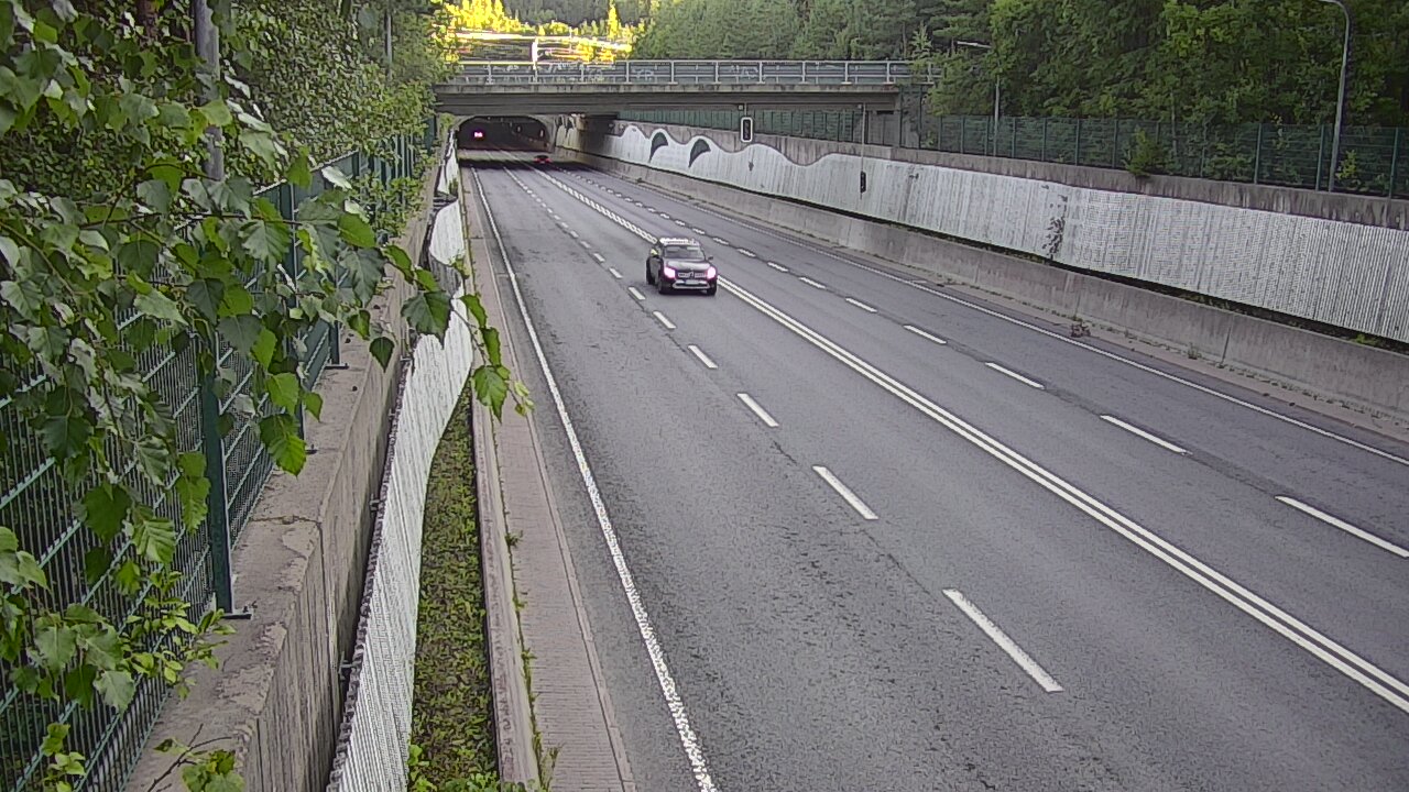 Kelikamerat Kuva Tie 102 Espoo Hiidenkallion tunneli, suuaukko pohj., Espoo, Uusimaa