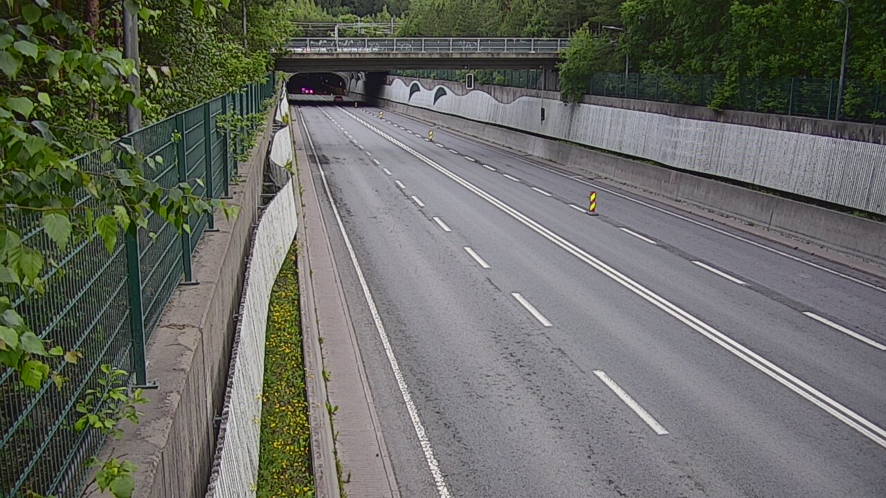 Kelikamerat Kuva Tie 102 Espoo Hiidenkallion tunneli, suuaukko pohj., Espoo, Uusimaa