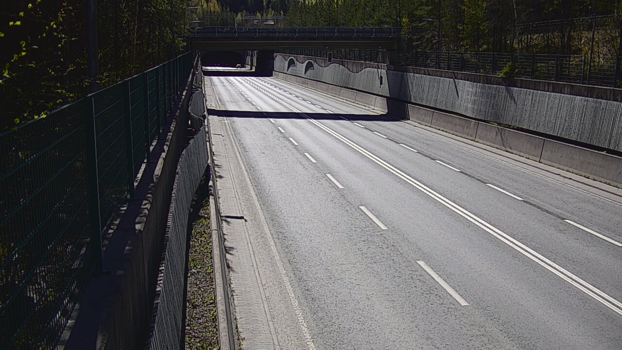 Kelikamerat Kuva Tie 102 Espoo Hiidenkallion tunneli, suuaukko pohj., Espoo, Uusimaa