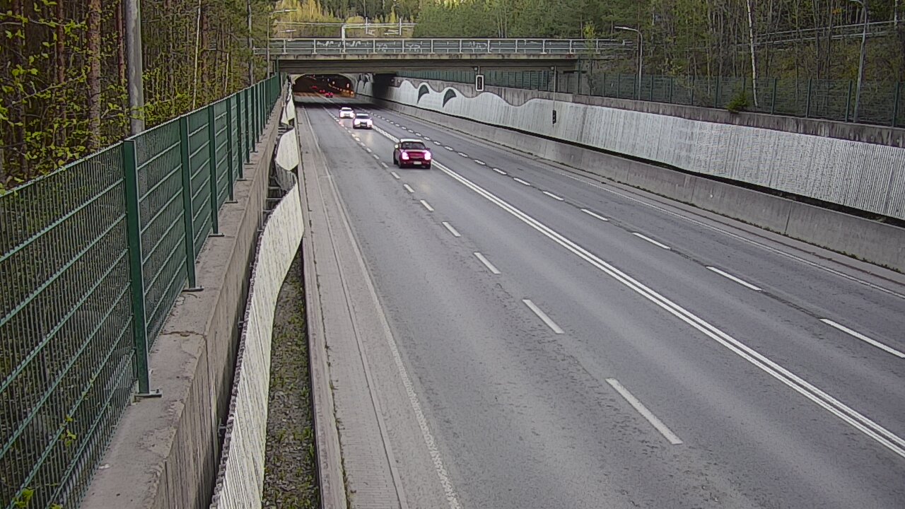 Kelikamerat Kuva Tie 102 Espoo Hiidenkallion tunneli, suuaukko pohj., Espoo, Uusimaa