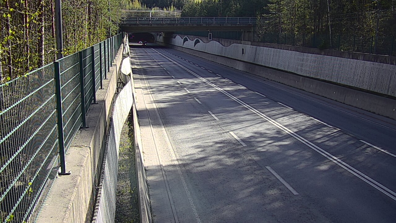 Kelikamerat Kuva Tie 102 Espoo Hiidenkallion tunneli, suuaukko pohj., Espoo, Uusimaa