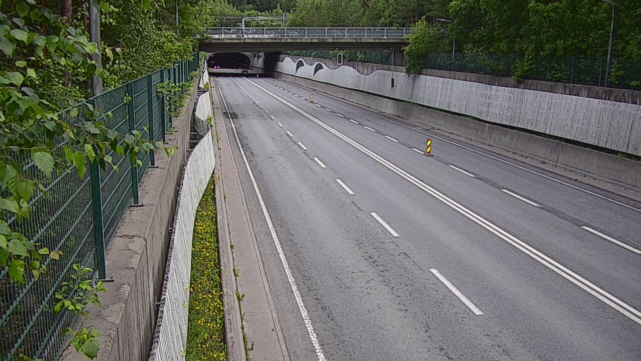 Kelikamerat Kuva Tie 102 Espoo Hiidenkallion tunneli, suuaukko pohj., Espoo, Uusimaa