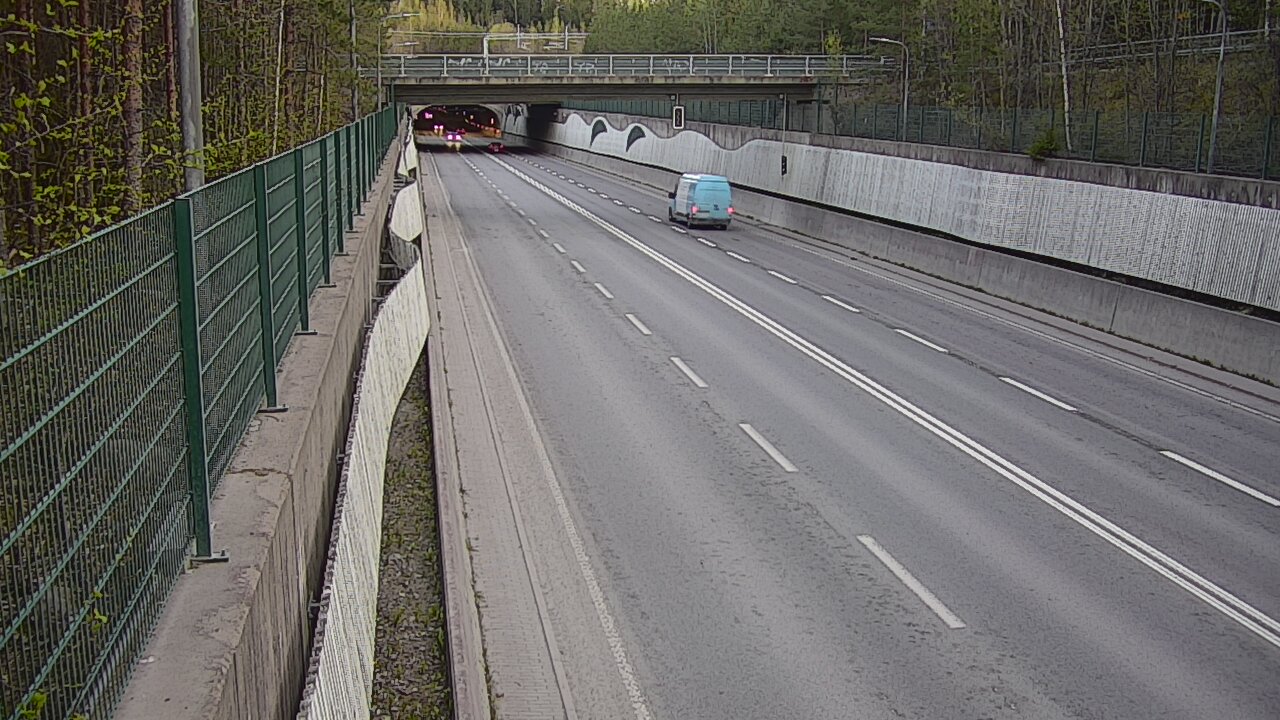 Kelikamerat Kuva Tie 102 Espoo Hiidenkallion tunneli, suuaukko pohj., Espoo, Uusimaa