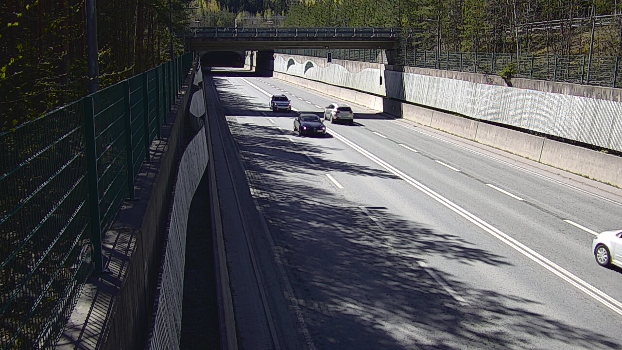 Kelikamerat Kuva Tie 102 Espoo Hiidenkallion tunneli, suuaukko pohj., Espoo, Uusimaa