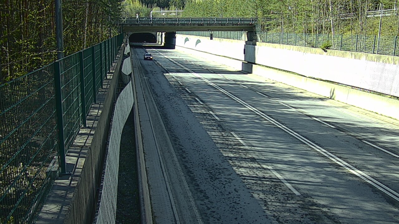 Kelikamerat Kuva Tie 102 Espoo Hiidenkallion tunneli, suuaukko pohj., Espoo, Uusimaa