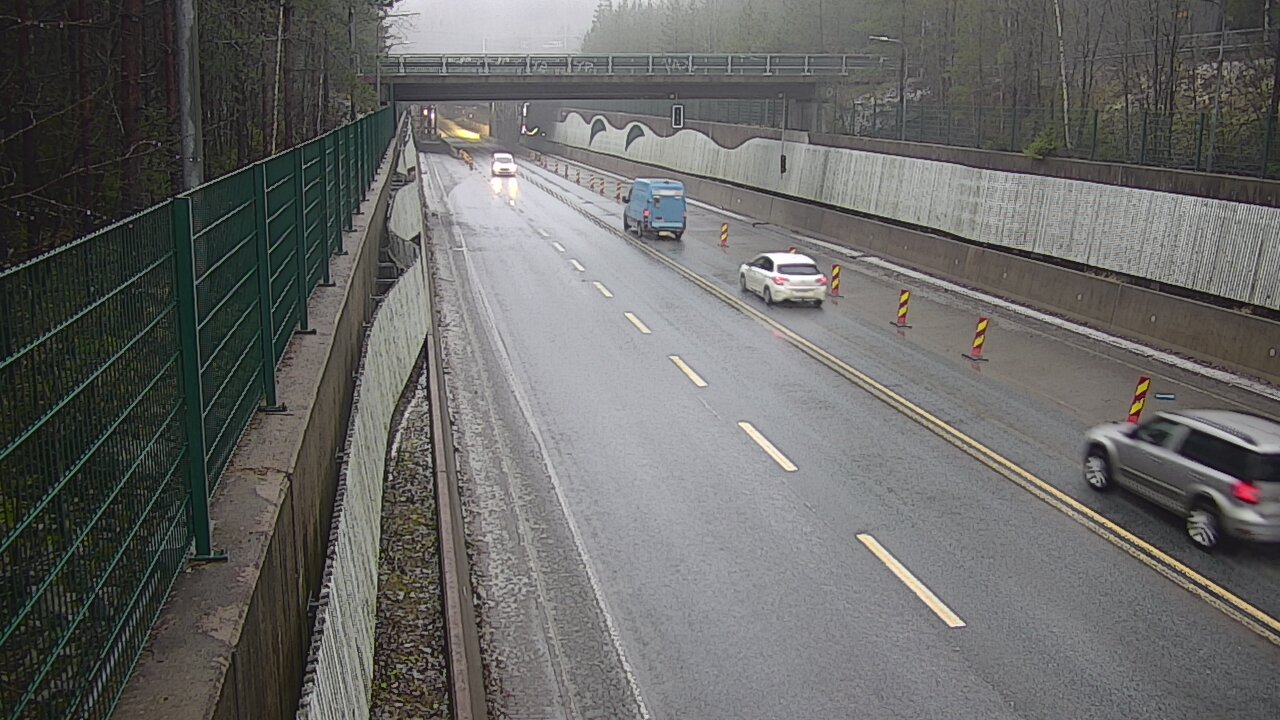 Kelikamerat Kuva Tie 102 Espoo Hiidenkallion tunneli, suuaukko pohj., Espoo, Uusimaa