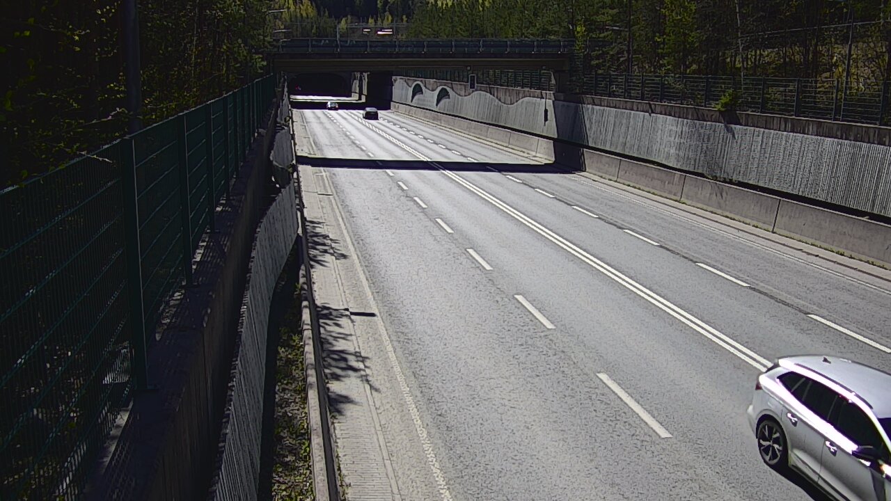 Kelikamerat Kuva Tie 102 Espoo Hiidenkallion tunneli, suuaukko pohj., Espoo, Uusimaa