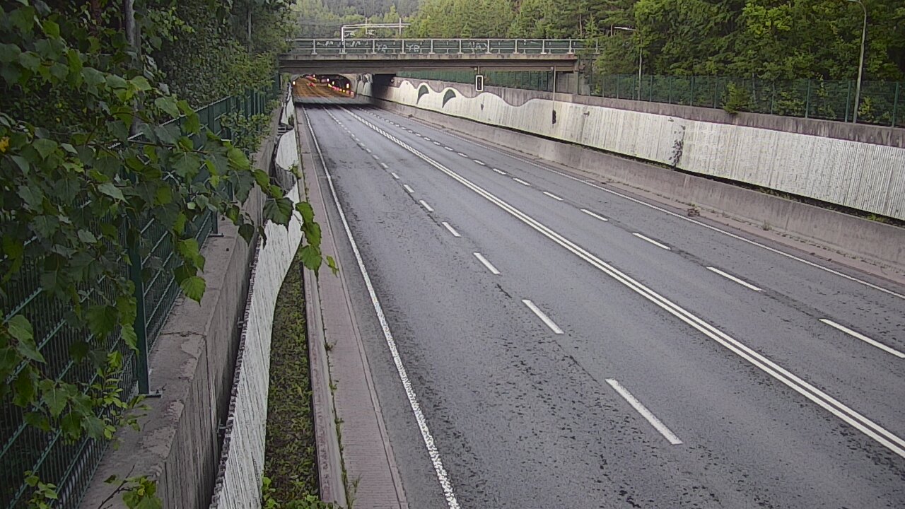 Weather Camera Image Road 102 Espoo Hiidenkallion tunneli, suuaukko north., Espoo, Uusimaa