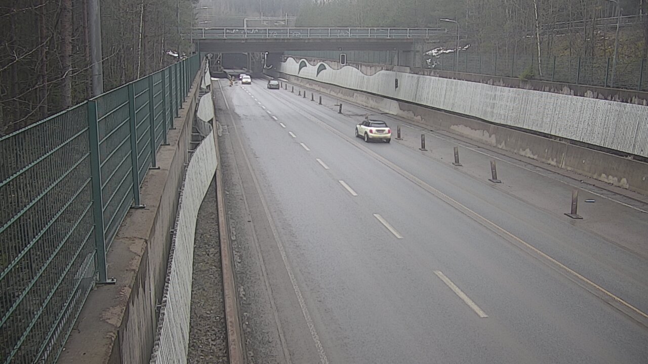 Weather Camera Image Väg 102 Esbo Hiidenkallio tunnel, suuaukko nord., Espoo, Uusimaa
