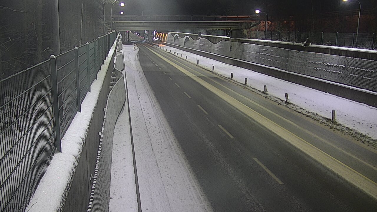 Kelikamerat Kuva Tie 102 Espoo Hiidenkallion tunneli, suuaukko pohj., Espoo, Uusimaa