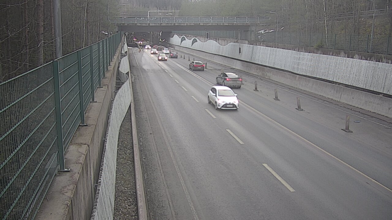 Weather Camera Image Road 102 Espoo Hiidenkallion tunneli, suuaukko north., Espoo, Uusimaa