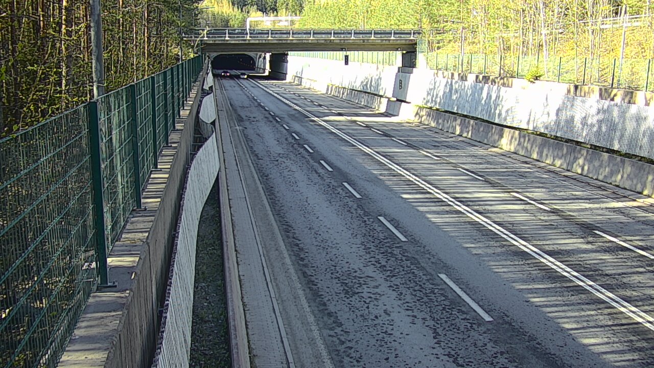 Kelikamerat Kuva Tie 102 Espoo Hiidenkallion tunneli, suuaukko pohj., Espoo, Uusimaa
