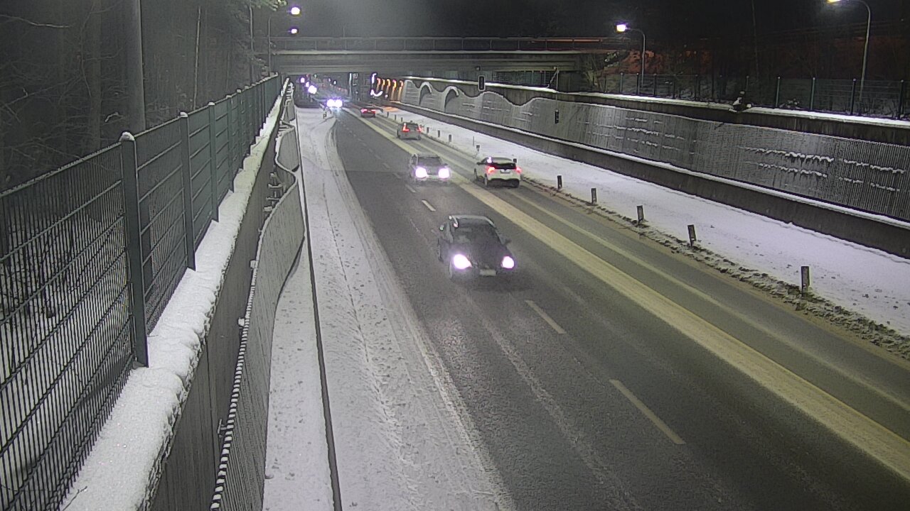 Kelikamerat Kuva Tie 102 Espoo Hiidenkallion tunneli, suuaukko pohj., Espoo, Uusimaa