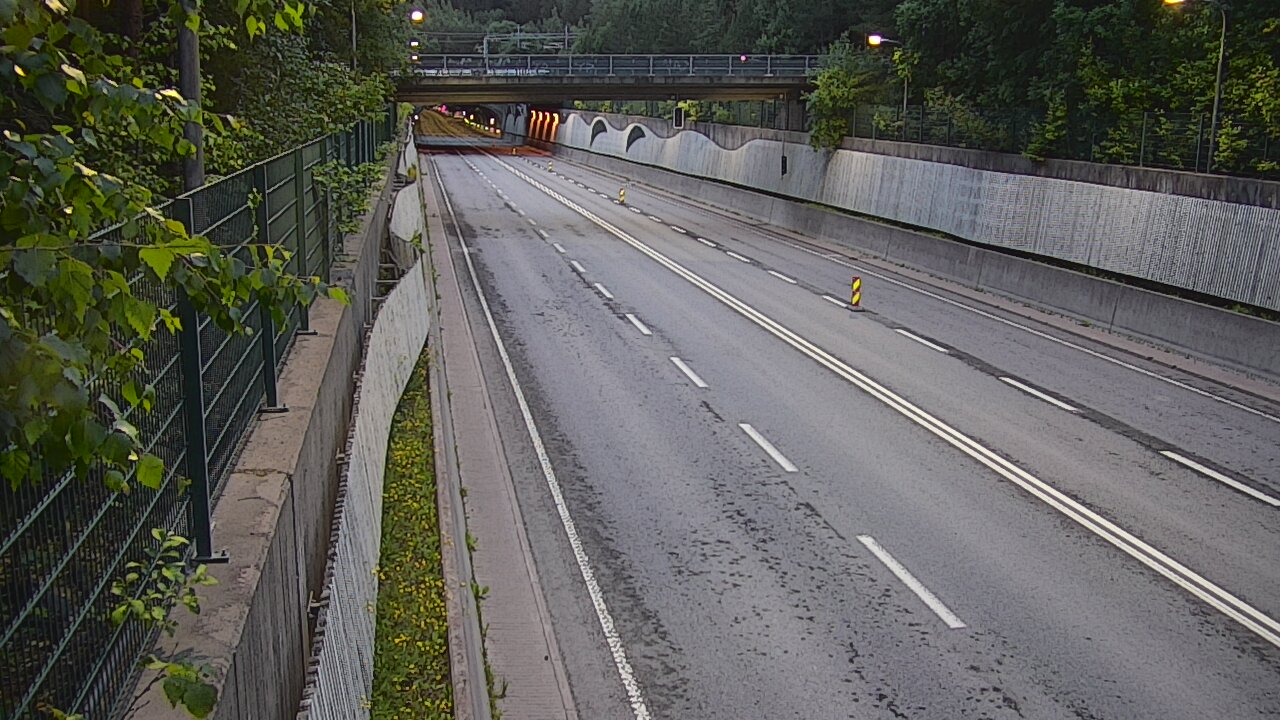 Kelikamerat Kuva Tie 102 Espoo Hiidenkallion tunneli, suuaukko pohj., Espoo, Uusimaa