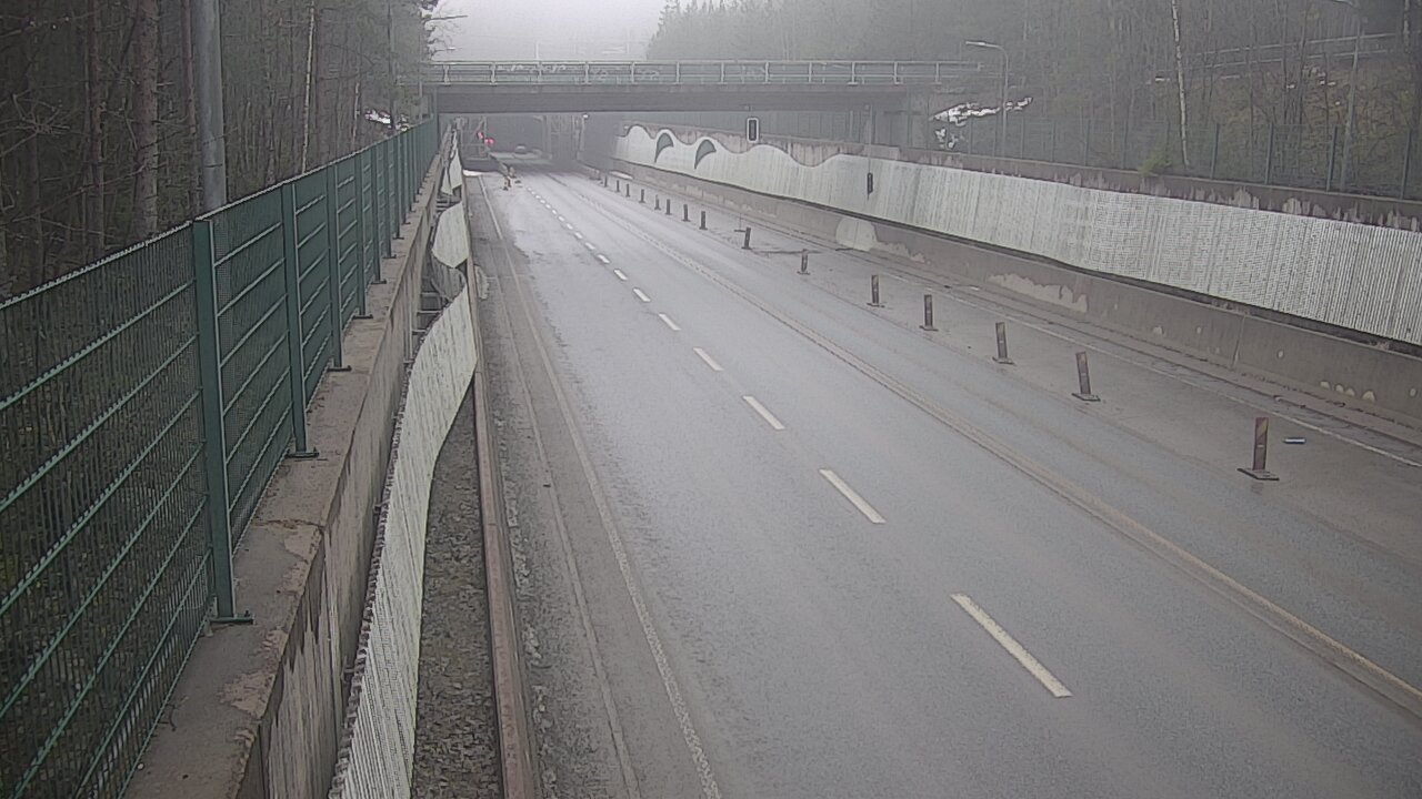 Weather Camera Image Väg 102 Esbo Hiidenkallio tunnel, suuaukko nord., Espoo, Uusimaa