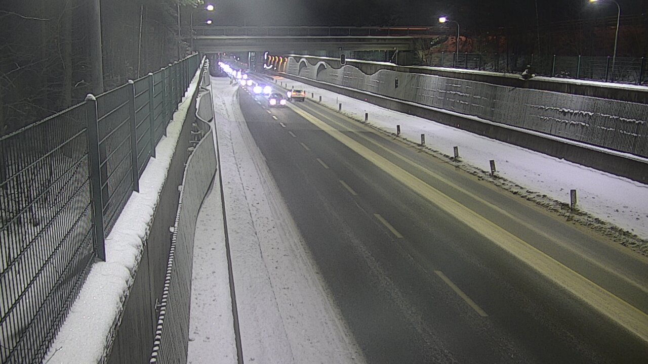 Kelikamerat Kuva Tie 102 Espoo Hiidenkallion tunneli, suuaukko pohj., Espoo, Uusimaa