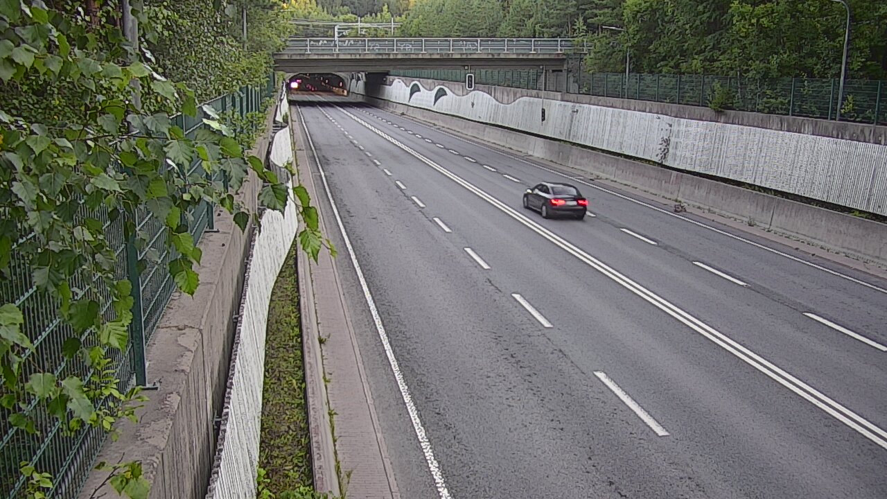 Kelikamerat Kuva Tie 102 Espoo Hiidenkallion tunneli, suuaukko pohj., Espoo, Uusimaa