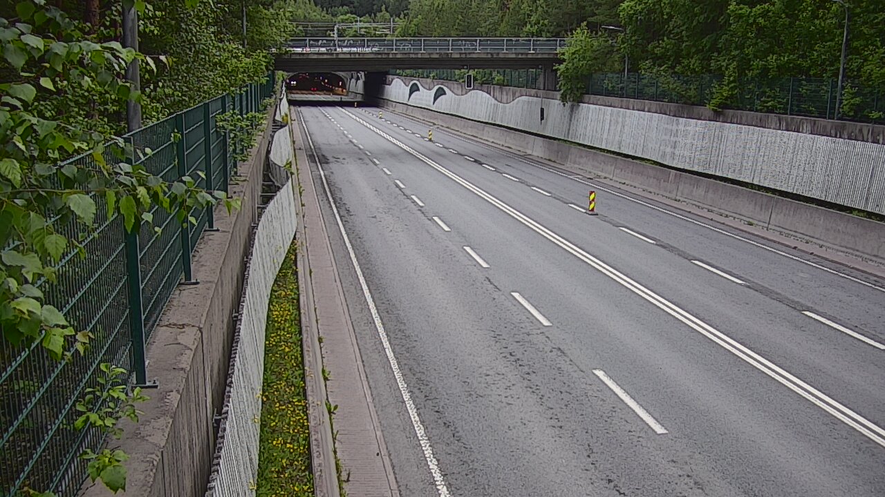 Kelikamerat Kuva Tie 102 Espoo Hiidenkallion tunneli, suuaukko pohj., Espoo, Uusimaa