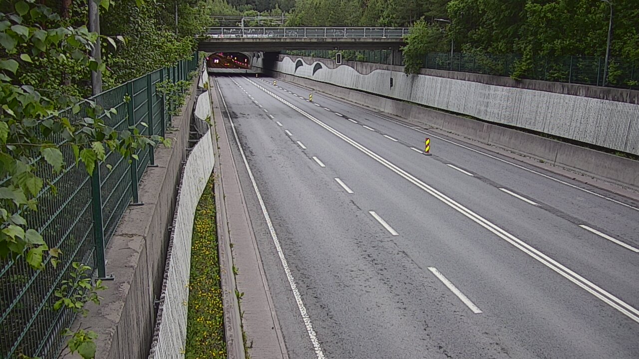 Kelikamerat Kuva Tie 102 Espoo Hiidenkallion tunneli, suuaukko pohj., Espoo, Uusimaa