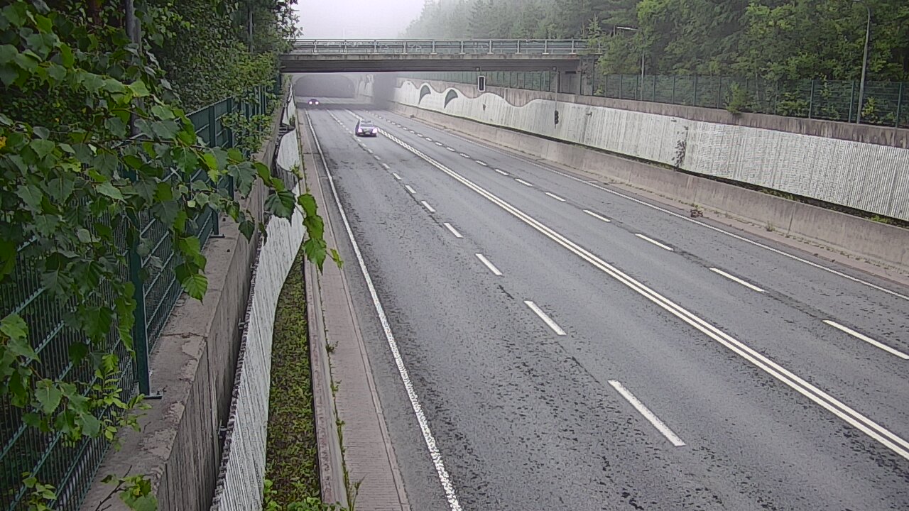 Weather Camera Image Road 102 Espoo Hiidenkallion tunneli, suuaukko north., Espoo, Uusimaa