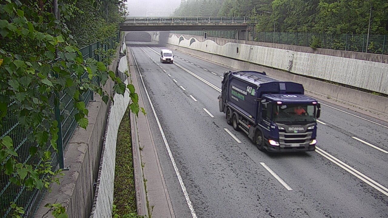 Weather Camera Image Road 102 Espoo Hiidenkallion tunneli, suuaukko north., Espoo, Uusimaa