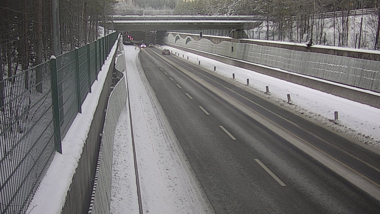 Kelikamerat Kuva Tie 102 Espoo Hiidenkallion tunneli, suuaukko pohj., Espoo, Uusimaa