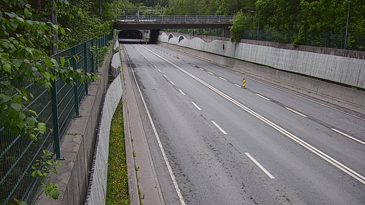 Kelikamerat Kuva Tie 102 Espoo Hiidenkallion tunneli, suuaukko pohj., Espoo, Uusimaa