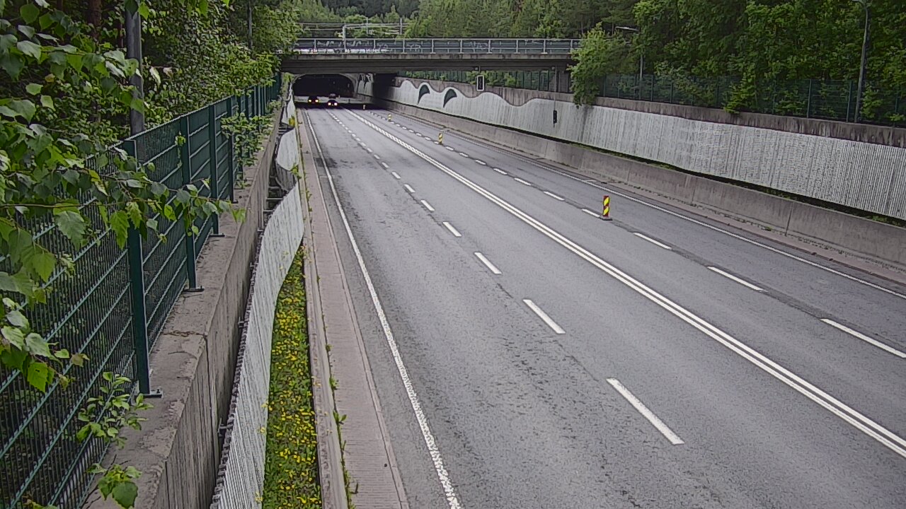 Kelikamerat Kuva Tie 102 Espoo Hiidenkallion tunneli, suuaukko pohj., Espoo, Uusimaa