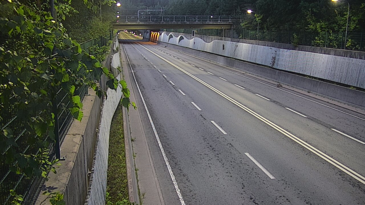 Kelikamerat Kuva Tie 102 Espoo Hiidenkallion tunneli, suuaukko pohj., Espoo, Uusimaa