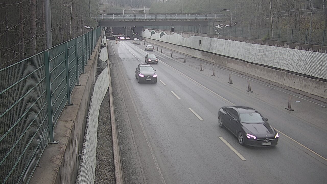 Weather Camera Image Väg 102 Esbo Hiidenkallio tunnel, suuaukko nord., Espoo, Uusimaa