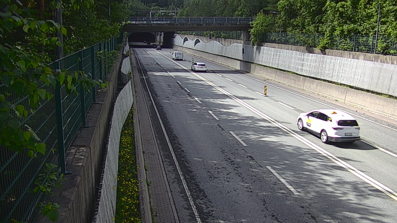 Kelikamerat Kuva Tie 102 Espoo Hiidenkallion tunneli, suuaukko pohj., Espoo, Uusimaa