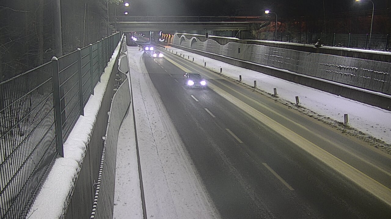 Kelikamerat Kuva Tie 102 Espoo Hiidenkallion tunneli, suuaukko pohj., Espoo, Uusimaa