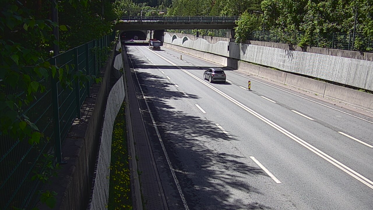 Kelikamerat Kuva Tie 102 Espoo Hiidenkallion tunneli, suuaukko pohj., Espoo, Uusimaa
