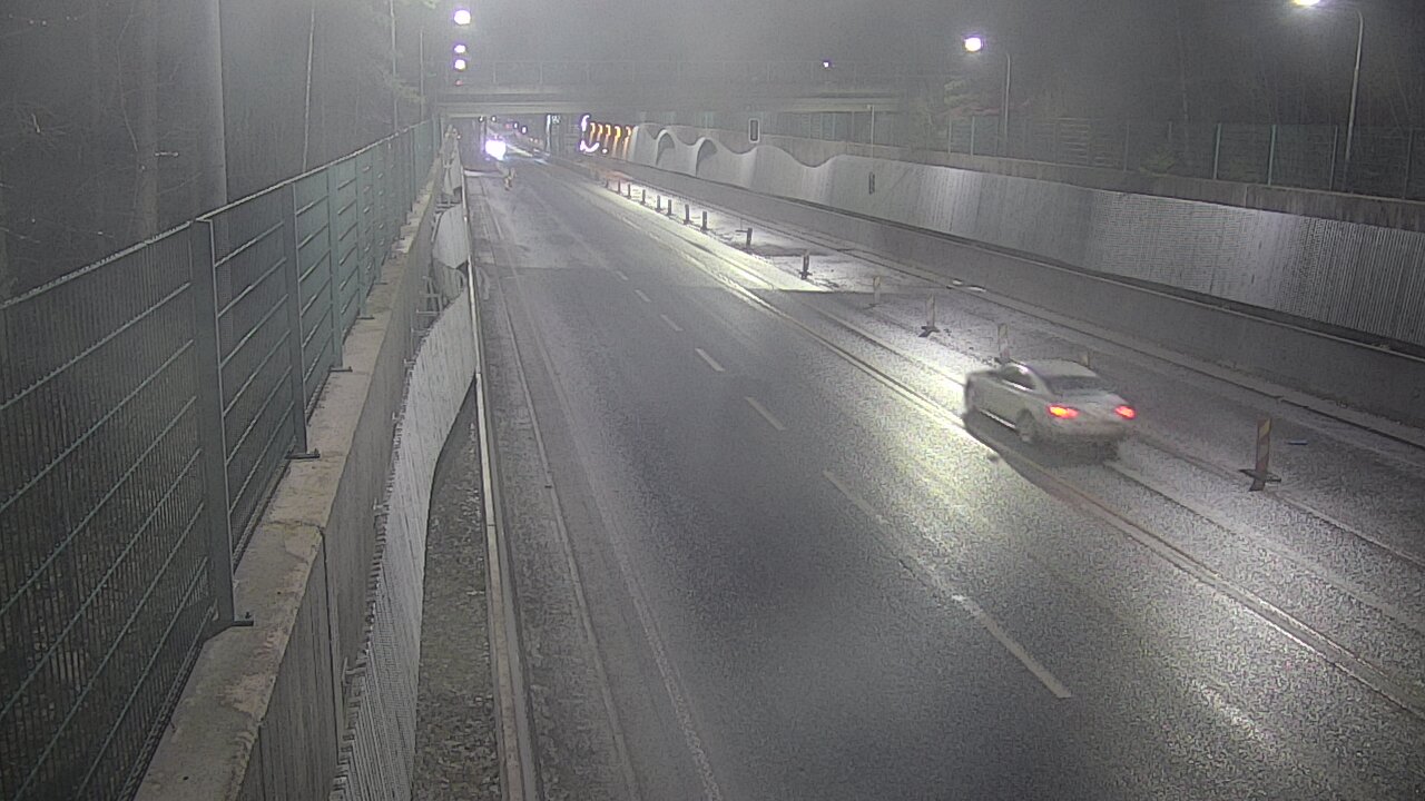 Kelikamerat Kuva Tie 102 Espoo Hiidenkallion tunneli, suuaukko pohj., Espoo, Uusimaa