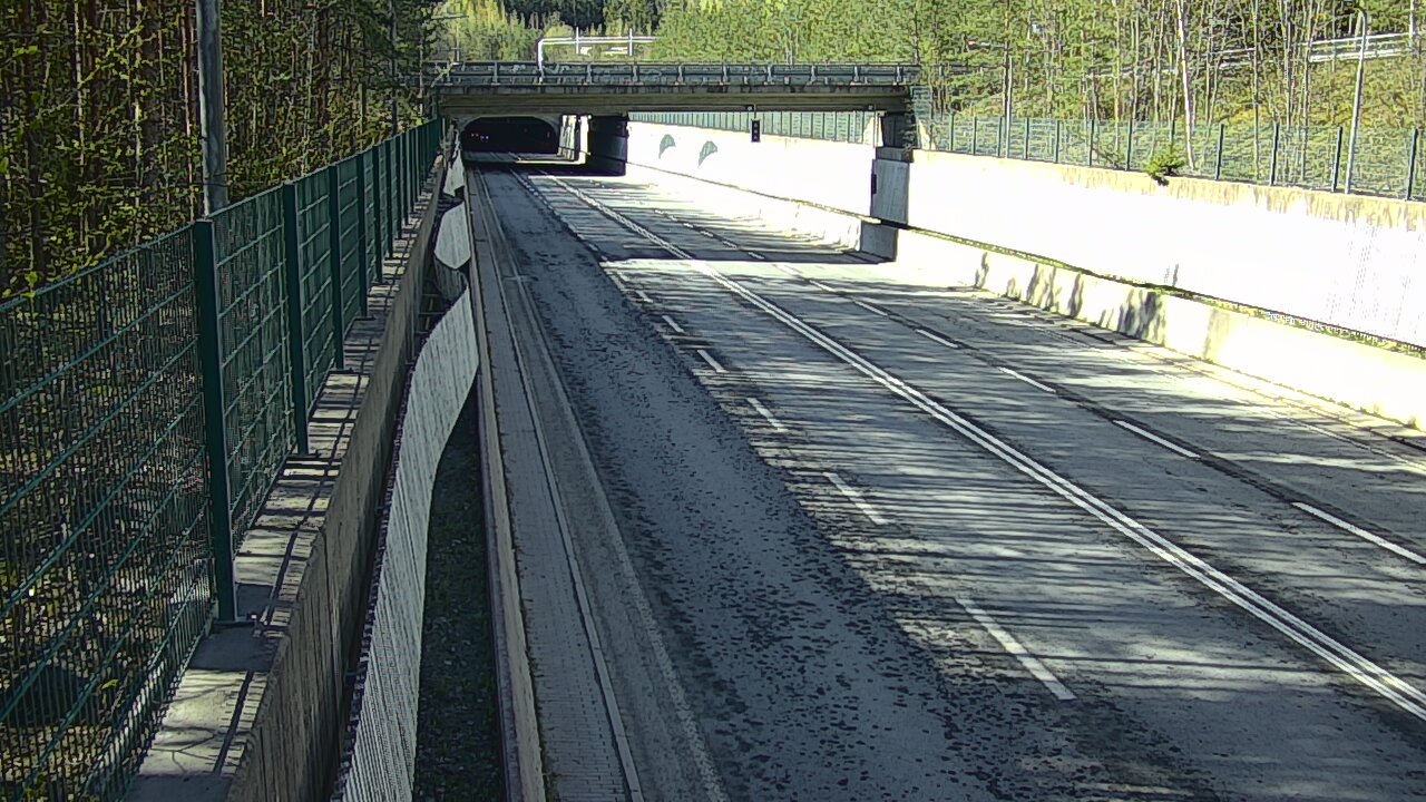 Kelikamerat Kuva Tie 102 Espoo Hiidenkallion tunneli, suuaukko pohj., Espoo, Uusimaa