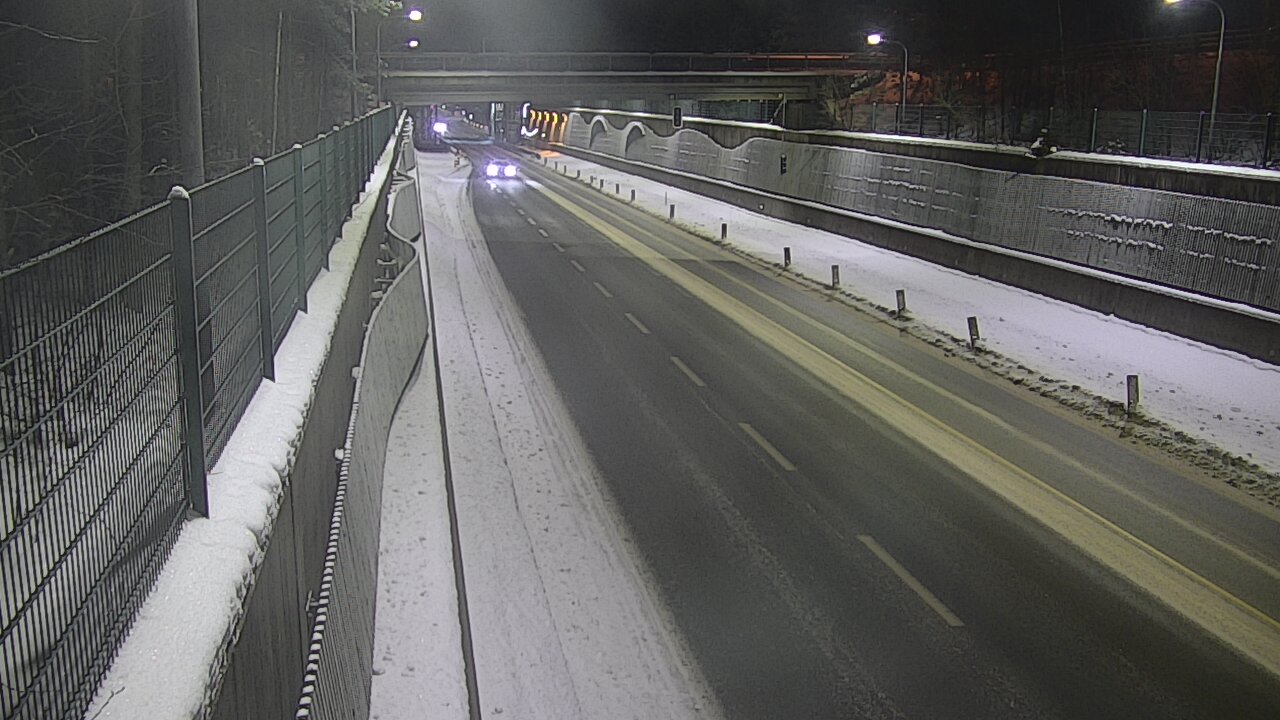 Kelikamerat Kuva Tie 102 Espoo Hiidenkallion tunneli, suuaukko pohj., Espoo, Uusimaa