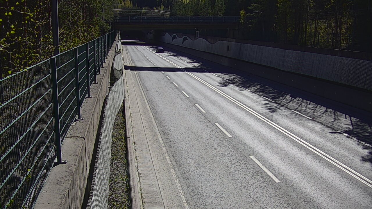 Kelikamerat Kuva Tie 102 Espoo Hiidenkallion tunneli, suuaukko pohj., Espoo, Uusimaa