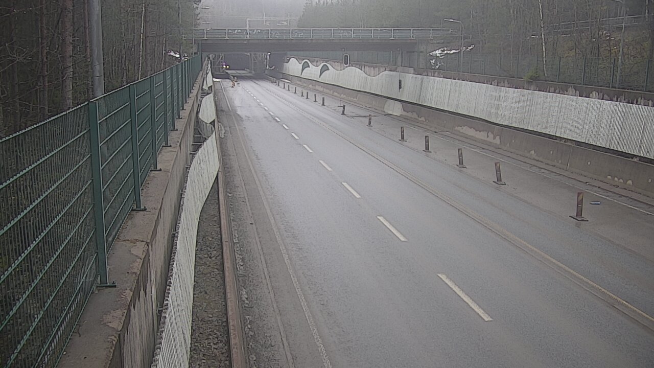 Weather Camera Image Väg 102 Esbo Hiidenkallio tunnel, suuaukko nord., Espoo, Uusimaa