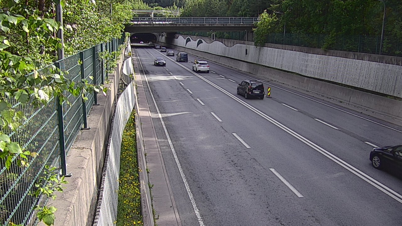 Kelikamerat Kuva Tie 102 Espoo Hiidenkallion tunneli, suuaukko pohj., Espoo, Uusimaa