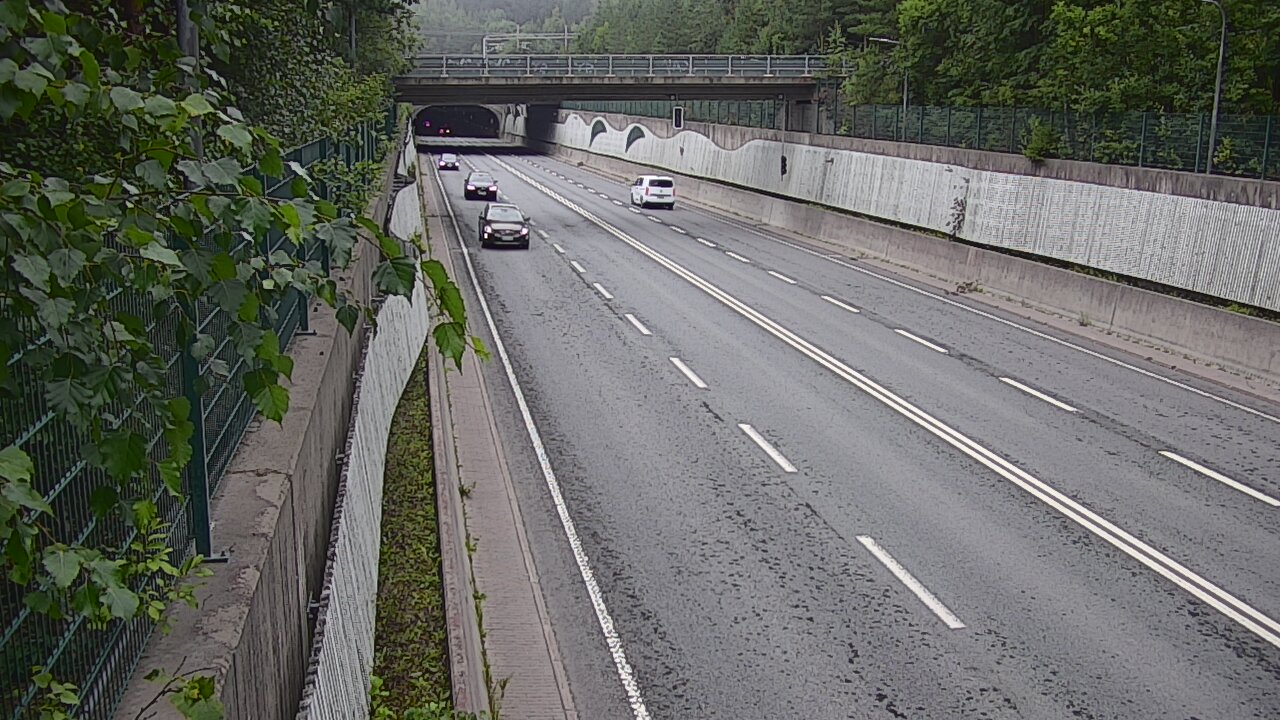 Weather Camera Image Road 102 Espoo Hiidenkallion tunneli, suuaukko north., Espoo, Uusimaa